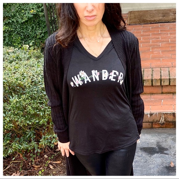 Black V neck Wander graphic Tee - Picture 2 of 8